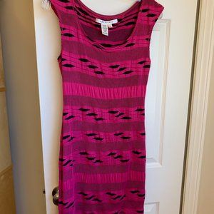 Max Studio Body Con Fuscia/Black mini-dress